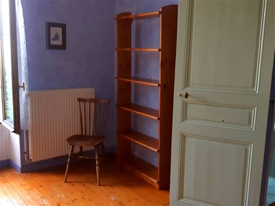 Chambre bleue Chez L'habitant À Vert Saint Denis