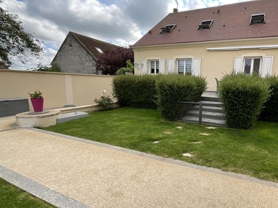 Vente maison 8 pièces 194 m² Rozay-en-Brie (77540)