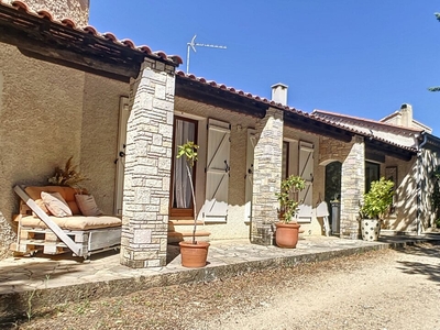 Vente maison 8 pièces 234 m² Saint-Cannat (13760)