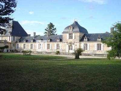 Prestigieux château en vente Saintes, France
