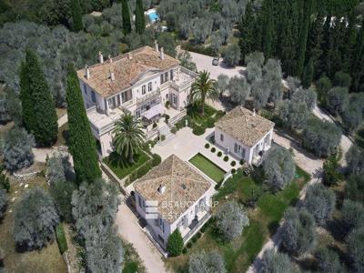 Villa de luxe de 16 pièces en vente Mougins, Provence-Alpes-Côte d'Azur