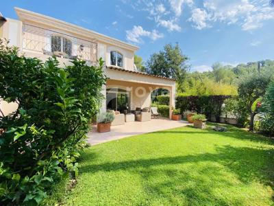 Villa de luxe de 2 chambres en vente Mougins, Provence-Alpes-Côte d'Azur