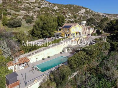 12 room luxury House for sale in L'Estaque, France
