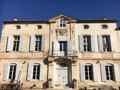 Villa de luxe de 10 pièces en vente Saint-Gilles, Occitanie