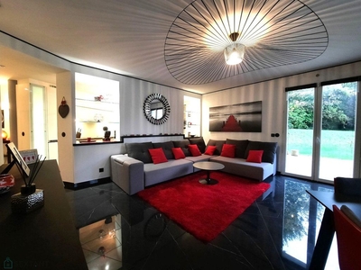 Appartement de luxe de 102 m2 en vente Divonne-les-Bains, France