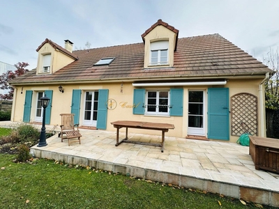 7 room luxury House for sale in Orgeval, France