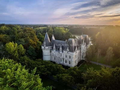 Prestigieux château en vente Angers, France