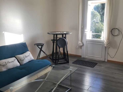 Location Appartement meublé, 3 pièces 49 m²