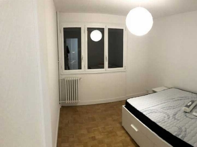 Maisons-Alfort stade (94) Appartement F3 meublé, disponible