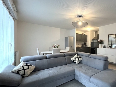 Appartement 3 pièces de 64 m² à Rosny-sous-Bois (93110)