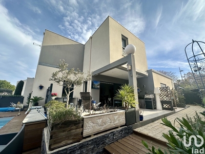 Maison 5 pièces de 135 m² à Agde (34300)