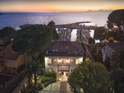 Villa de 10 pièces de luxe en vente Antibes, Provence-Alpes-Côte d'Azur