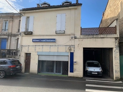 Angoulême, local commercial env 180m²