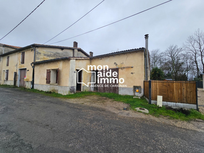 Maison en pierre de plain pied , centre de Carignan-de-Bordeaux