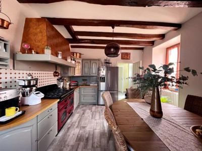 4 room luxury House for sale in Vienne, France