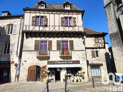 Maison de ville 7 pièces de 300 m² à Beaulieu-sur-Dordogne (19120)