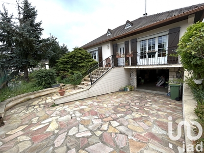 Maison traditionnelle 4 pièces de 80 m² à Bouray-sur-Juine (91850)