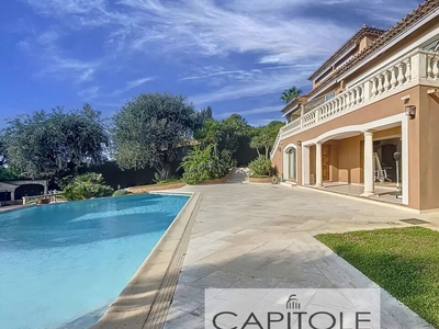 Vente maison 10 pièces 400 m² Cannes (06400)