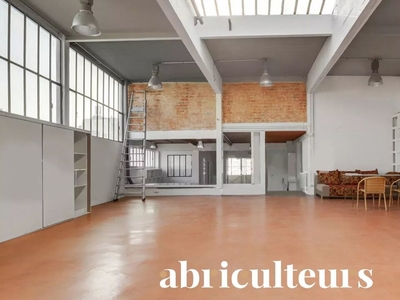 Vente maison 12 pièces 466 m² Courbevoie (92400)