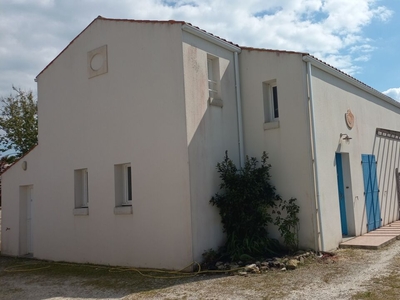 Vente maison 4 pièces 104 m² Saint-Georges-d'Oléron (17190)
