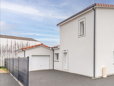 Vente maison 5 pièces 102 m² Villenave-d'Ornon (33140)