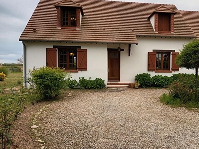 Vente maison 5 pièces 138 m² Saint-Benoît-sur-Loire (45730)