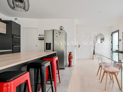 Vente maison 6 pièces 147 m² Suresnes (92150)