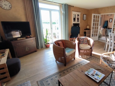 Vente maison 7 pièces 175 m² Montournais (85700)