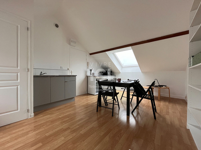 Angers Place Ney St Serge, Studio Meublé