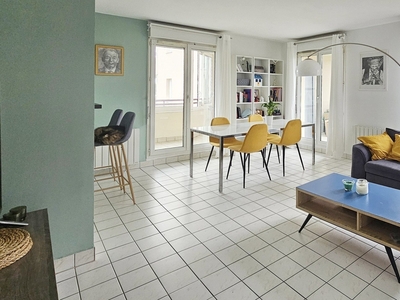 Appartement 3 pièces de 71 m² à Massy (91300)