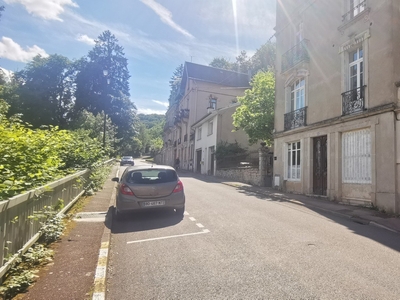 Parking/garage/box de 20 m² à Plombières-les-Bains (88370)