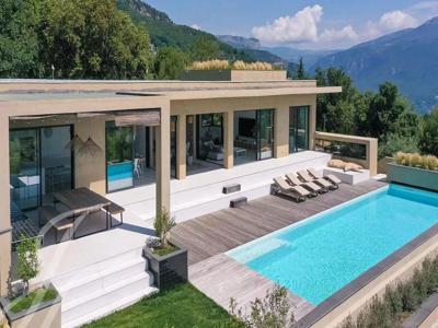 Maison de luxe 4 chambres en vente à Châteauneuf-Grasse, Provence-Alpes-Côte d'Azur