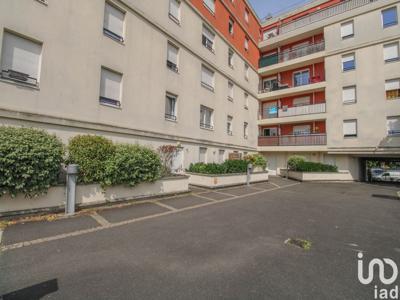 Appartement 1 pièce de 29 m² à Rosny-sous-Bois (93110)