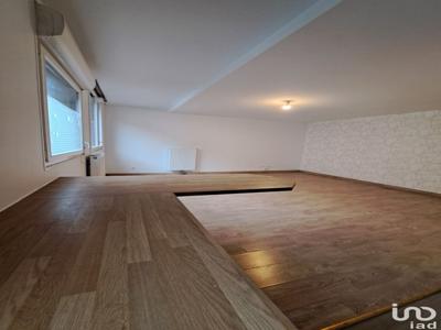 Appartement 2 pièces de 57 m² à Lille (59800)
