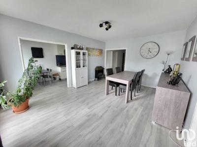 Appartement 3 pièces de 80 m² à Tourcoing (59200)