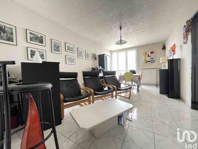 Appartement 4 pièces de 75 m² à Joué-lès-Tours (37300)