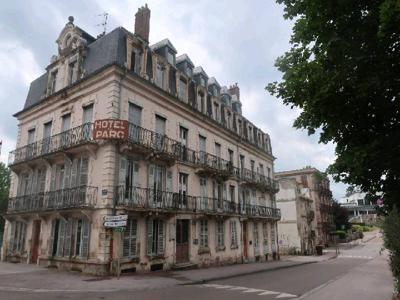 Immeuble de rapport 40 pièces à Luxeuil-les-Bains