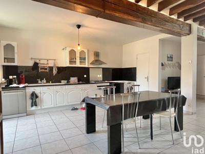 Maison 4 pièces de 90 m² à Saint-Sauveur-en-Puisaye (89520)