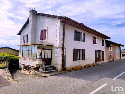Maison 8 pièces de 210 m² à Thoiry (01710)