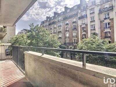 Appartement 3 pièces de 85 m² à Paris (75015)