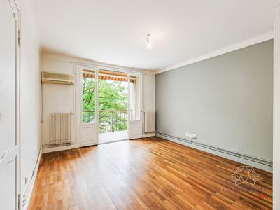 Appartement 4 pièces (69 m²) à vendre à VILLEURBANNE