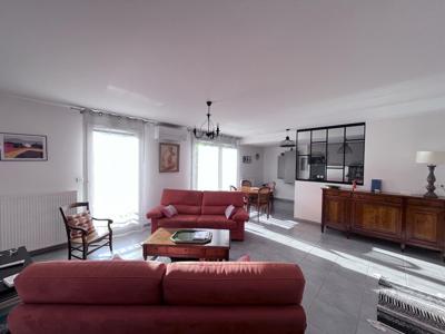 Appartement de 3 chambres de luxe en vente à Aix-les-Bains, France