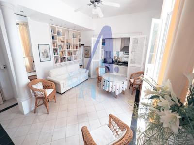 Duplex de luxe de 2 chambres en vente Roquebrune-Cap-Martin, Provence-Alpes-Côte d'Azur