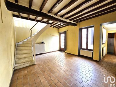 Maison 2 pièces de 35 m² à Montereau-Fault-Yonne (77130)