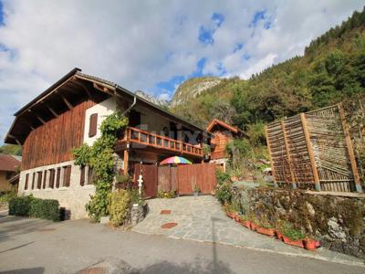 Maison de luxe de 3 chambres en vente à Le Biot, Auvergne-Rhône-Alpes