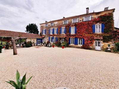 Villa de 22 pièces de luxe en vente Milhac-de-Nontron, France