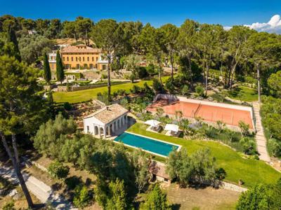 25 room luxury Villa for sale in Mougins, French Riviera