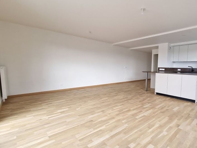 Location appartement 4 pièces 109.83 m²