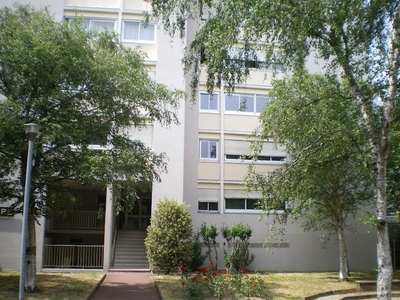 Location appartement 4 pièces 76.03 m²