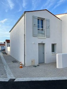 Location maison 3 pièces 65.96 m²